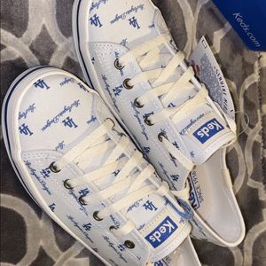 Woman’s Dodgers shoes